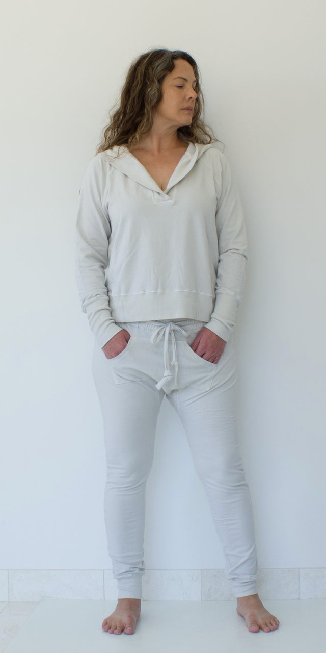 ailored from supremely soft Supima® Cotton and TENCEL™ Modal French Terry and Rib.  Taking you into a cozy relaxed state of mind in your favorite joggers.  Designed with complete functionality for a lazy day at home on the couch or for a mellow day out. These luxurious soft slouch pocket joggers are created with an extra wide waistband, extra-long ribbed ankle cuffs designed to slouch or cuff, and a kangaroo pocket with plenty of space for any of your accessories. 